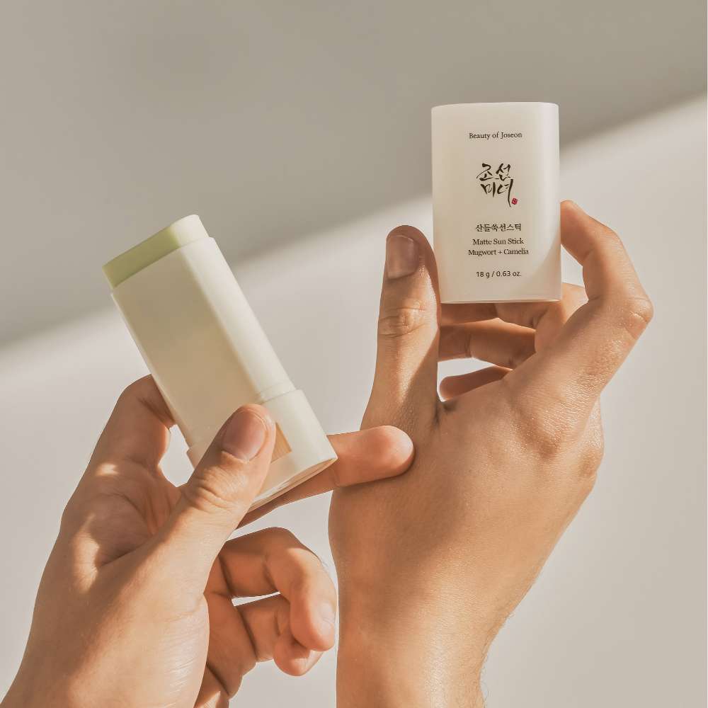 BEAUTY OF JOSEON - MATTE SUN STICK : MUGWORT + CAMILIA  18g